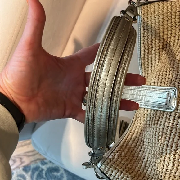 COACH Woven Hobo - Picture 7 of 8